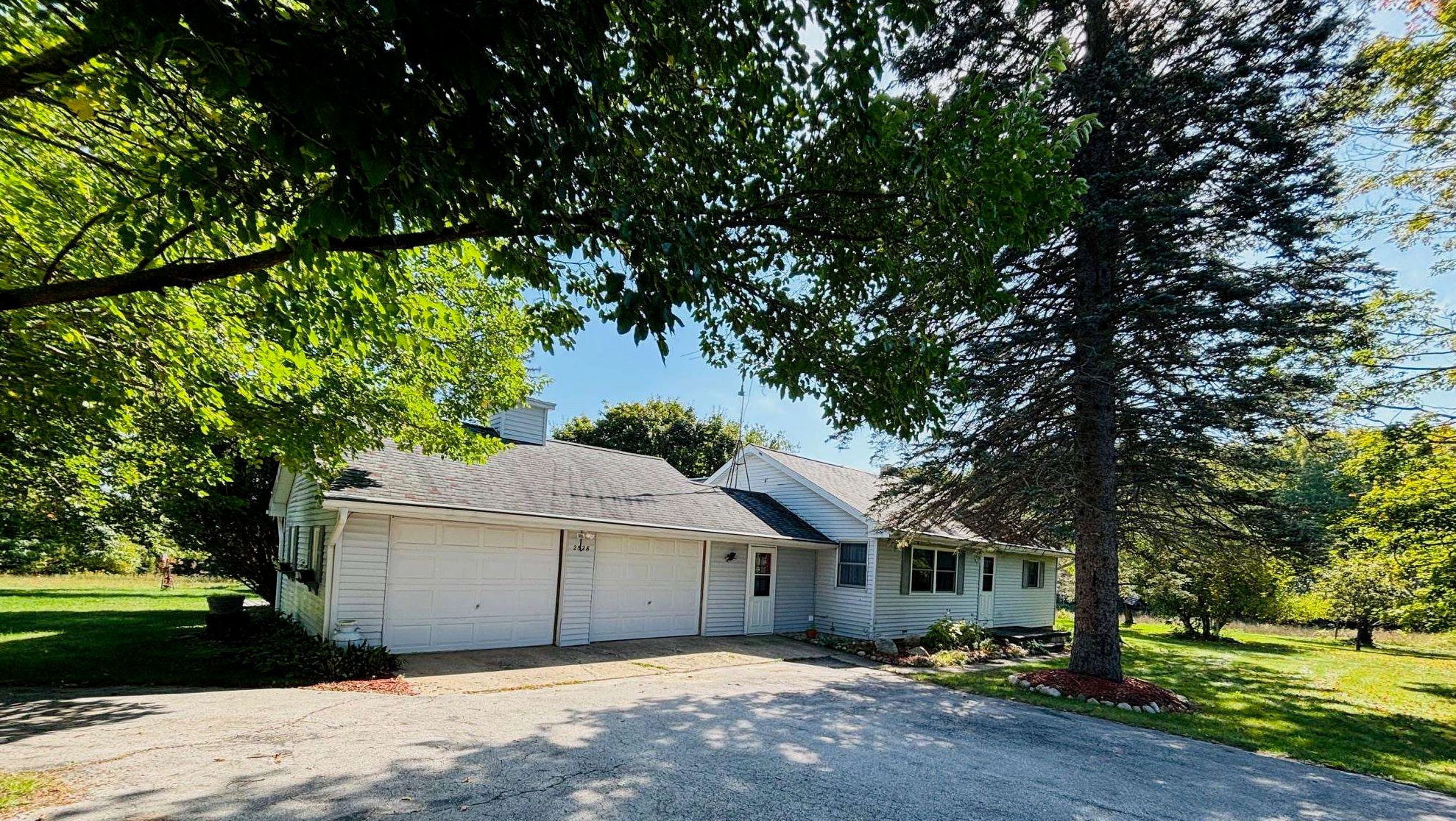 2528 Muckle Road Central Lake, MI 49622 - Photo 1 of 41