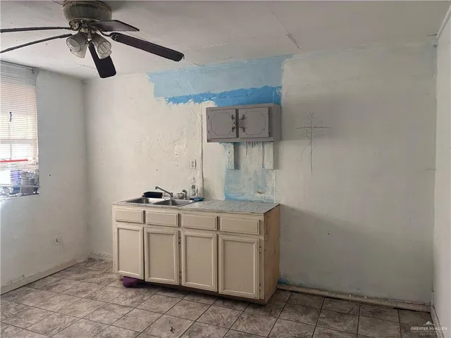 $130,000 | 709 Crockett Avenue, Pharr, TX 78577
