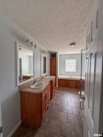 $315,000 | 8860 Shawnee Hill Road, Shawneetown, IL 62984