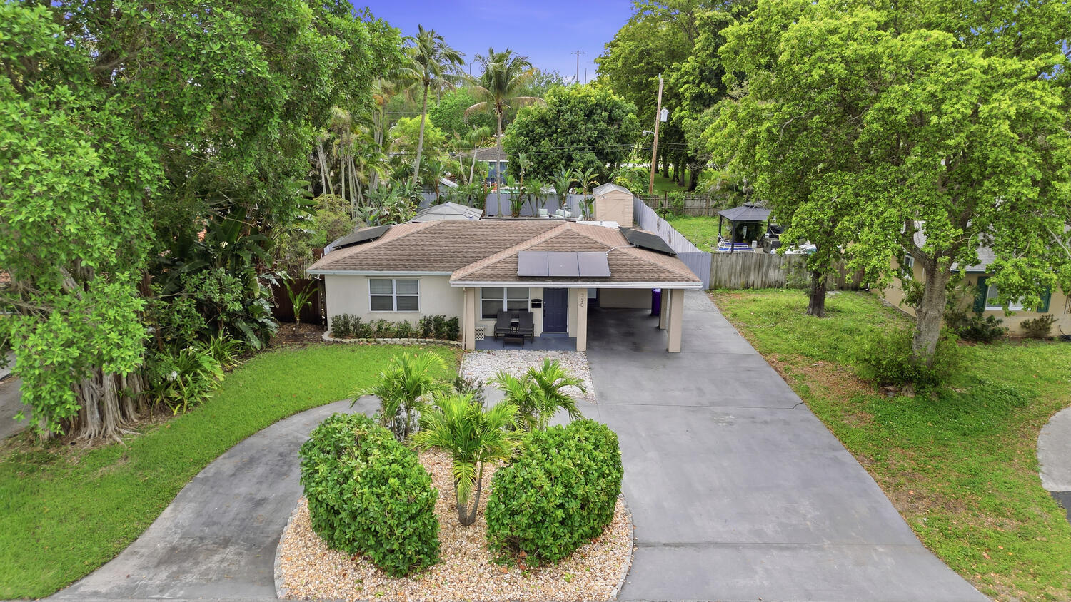 720 Northeast 7th Street Pompano Beach, FL 33060 - Photo 2 of 35 Low Aerial-003-001-1500x844