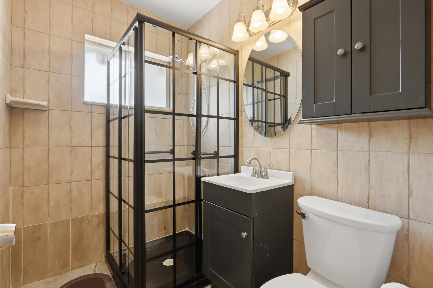 720 Northeast 7th Street Pompano Beach, FL 33060 - Photo 26 of 35 Bathroom-022-014-1500x1000