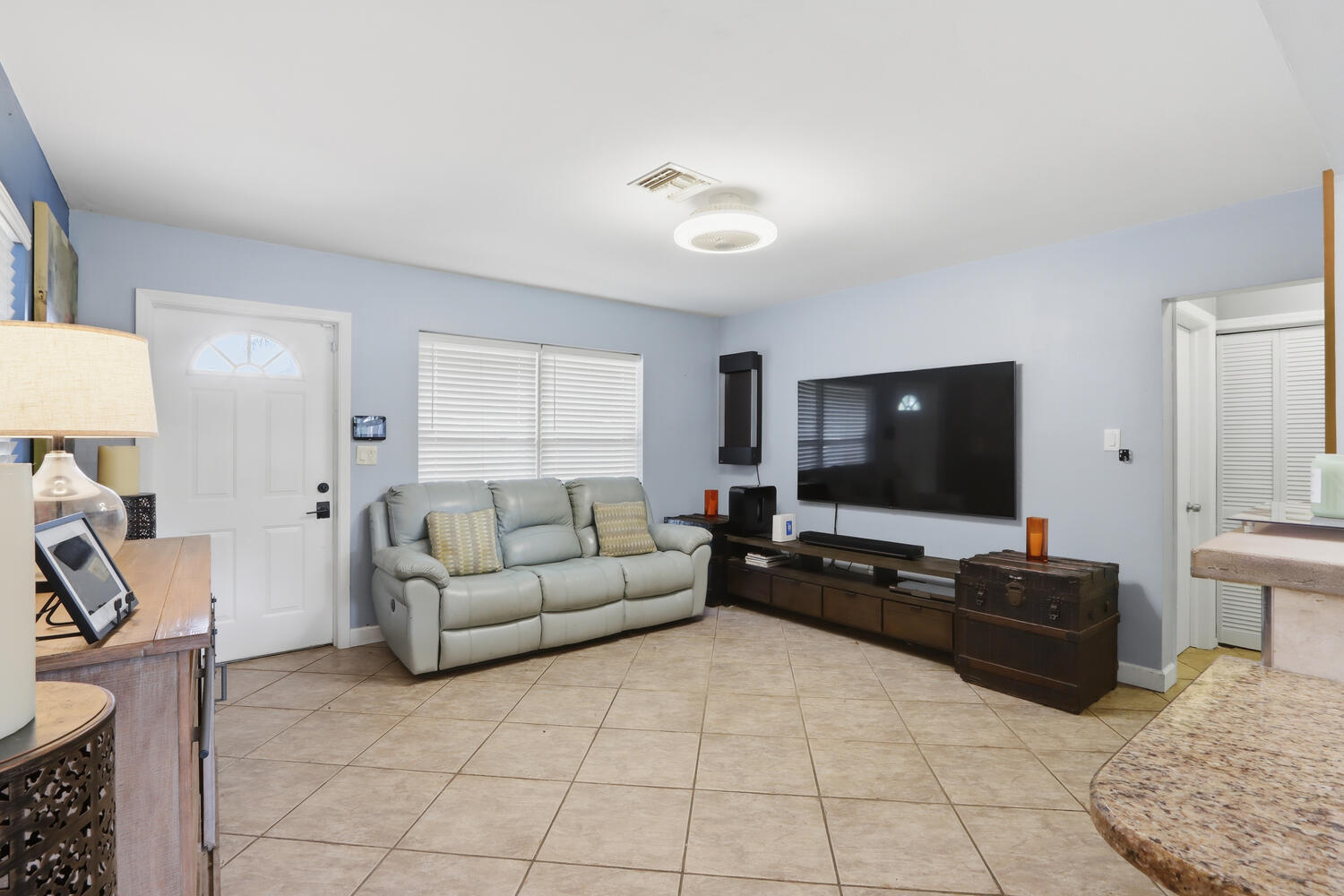 720 Northeast 7th Street Pompano Beach, FL 33060 - Photo 28 of 35 Living Room-012-016-1500x1000