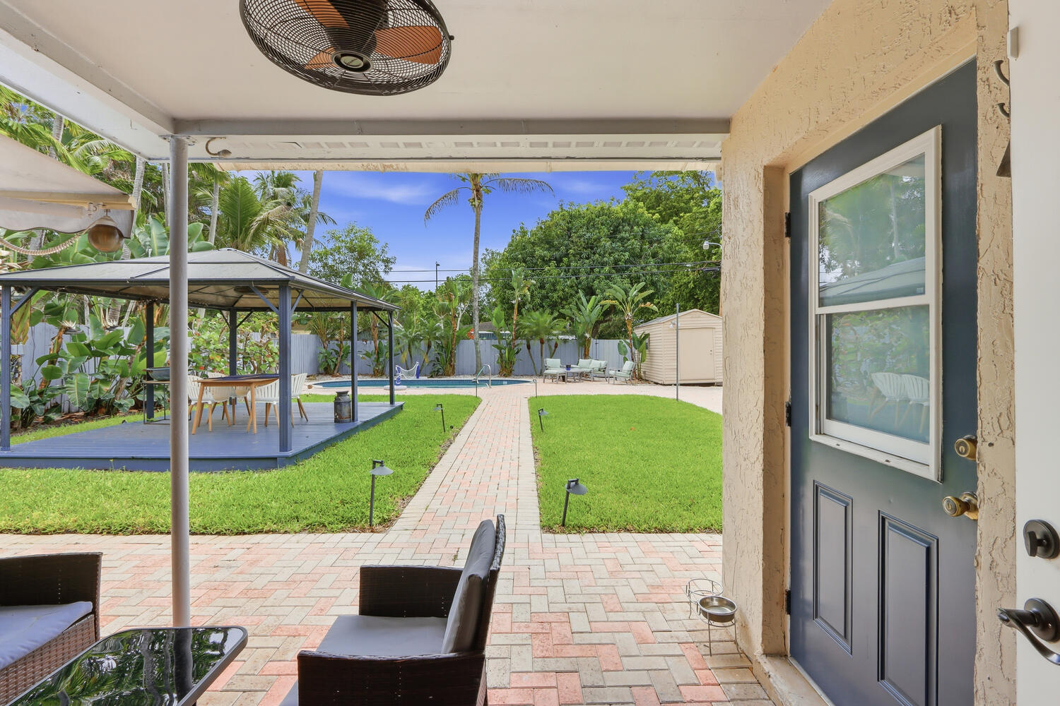720 Northeast 7th Street Pompano Beach, FL 33060 - Photo 29 of 35 Patio Area Back Exterior-024-030-1500x1