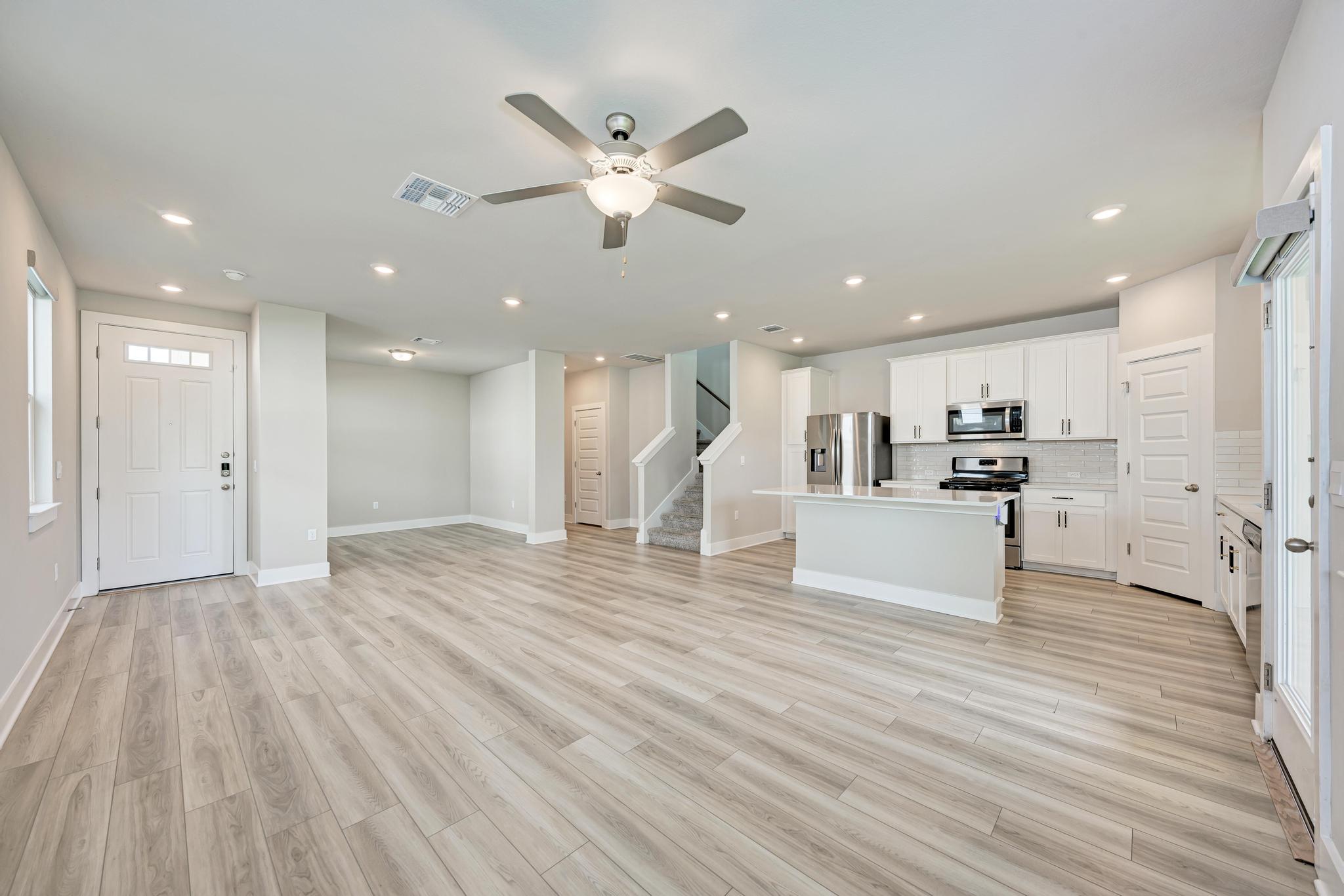 7203 Travertine Spring Drive Austin, TX 78744 - Photo 14 of 38