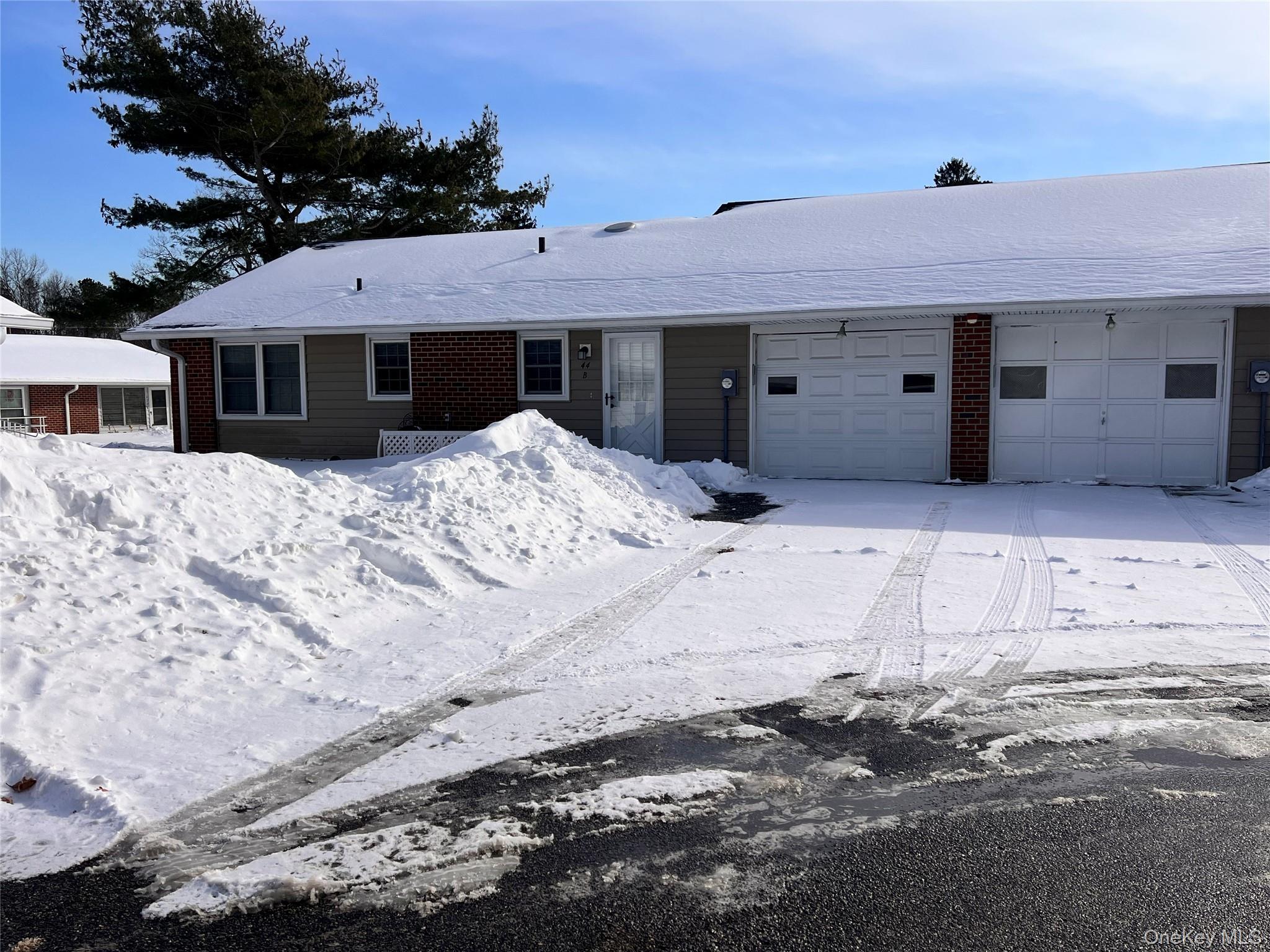 44 B Trent Court, Unit B Ridge, NY 11961 - Photo 17 of 19