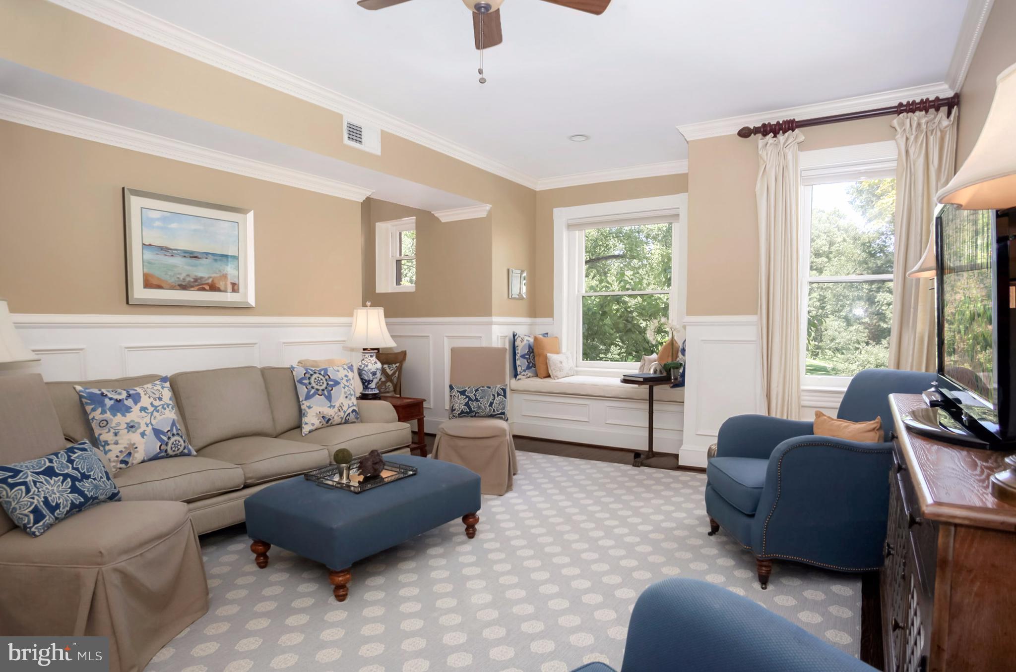 3024 R Street Northwest, Unit 2 Washington, DC 20007 - Photo 3 of 25 Living Room
