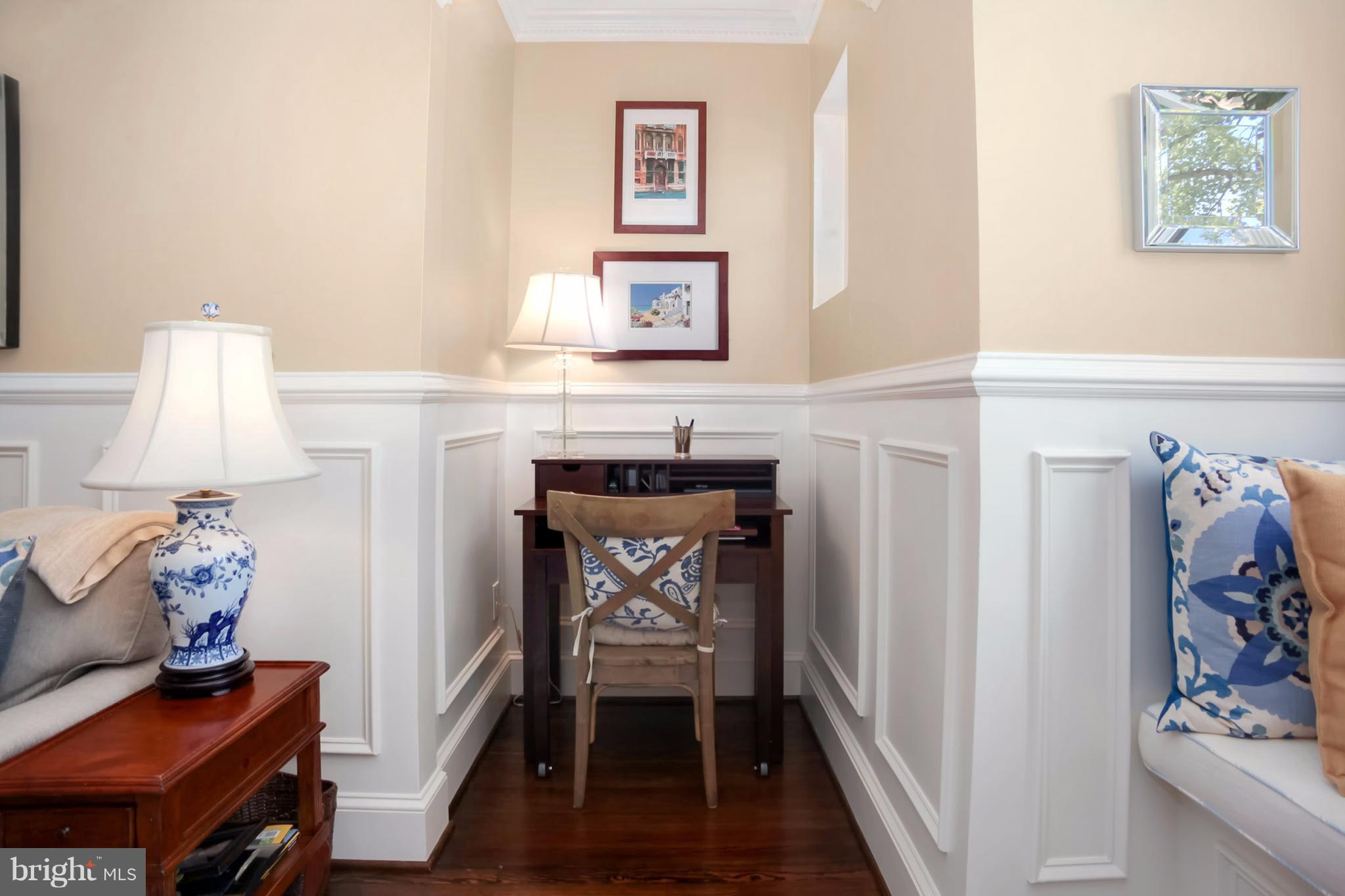 3024 R Street Northwest, Unit 2 Washington, DC 20007 - Photo 5 of 25 Living Room