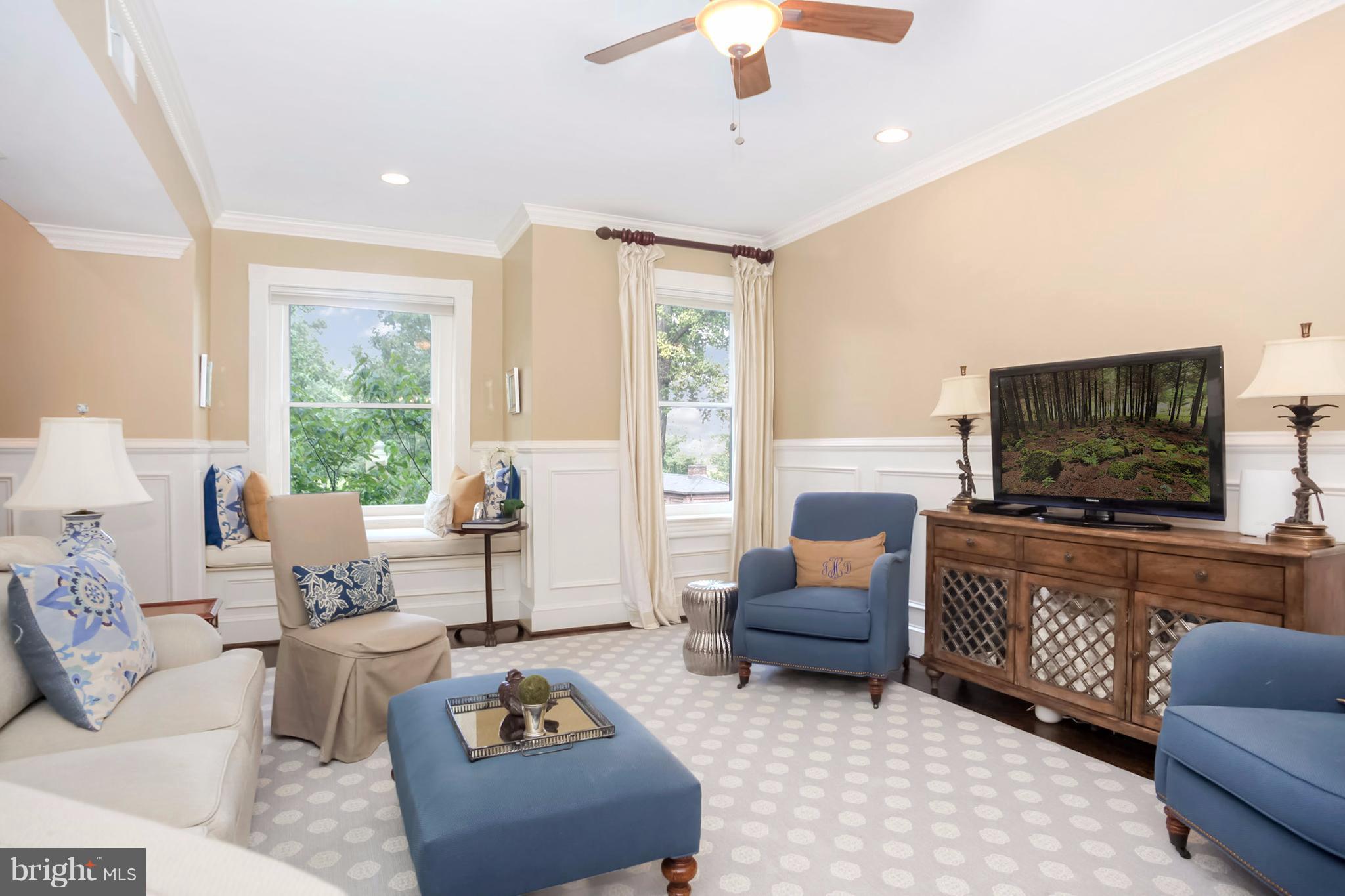 3024 R Street Northwest, Unit 2 Washington, DC 20007 - Photo 7 of 25 Living Room