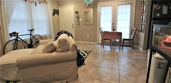 $1,025 | 4100 Aspen Street, Unit C, Bryan, TX 77801