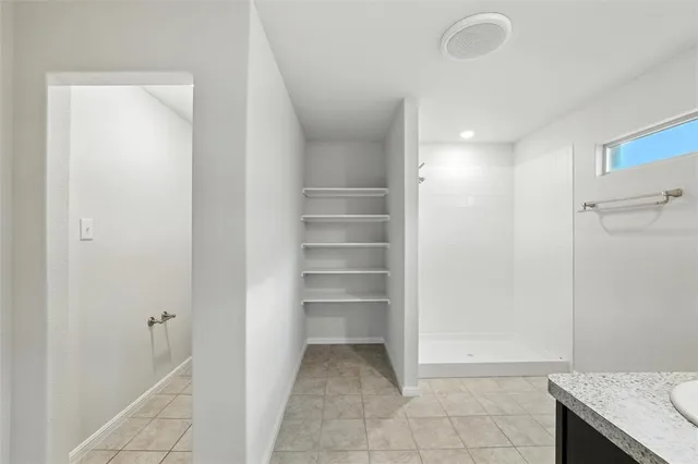 $2,300 | 16745 Portage Street, Justin, TX 76247