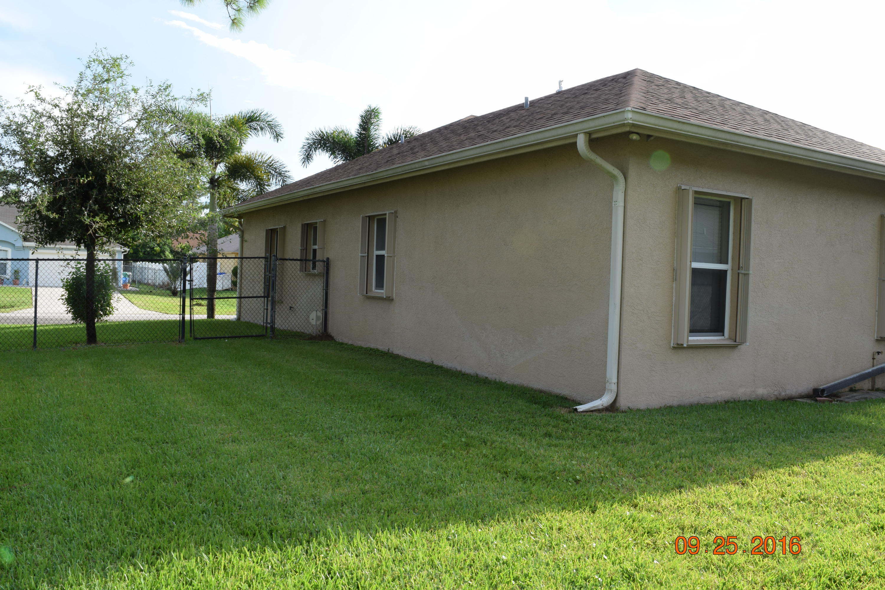 1501 Southwest Apricot Road Port St. Lucie, FL 34953 - Photo 38 of 39 DSC_0010