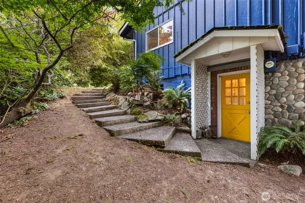 $599,000 | 1347 Pear Street Northeast, Olympia, WA 98506