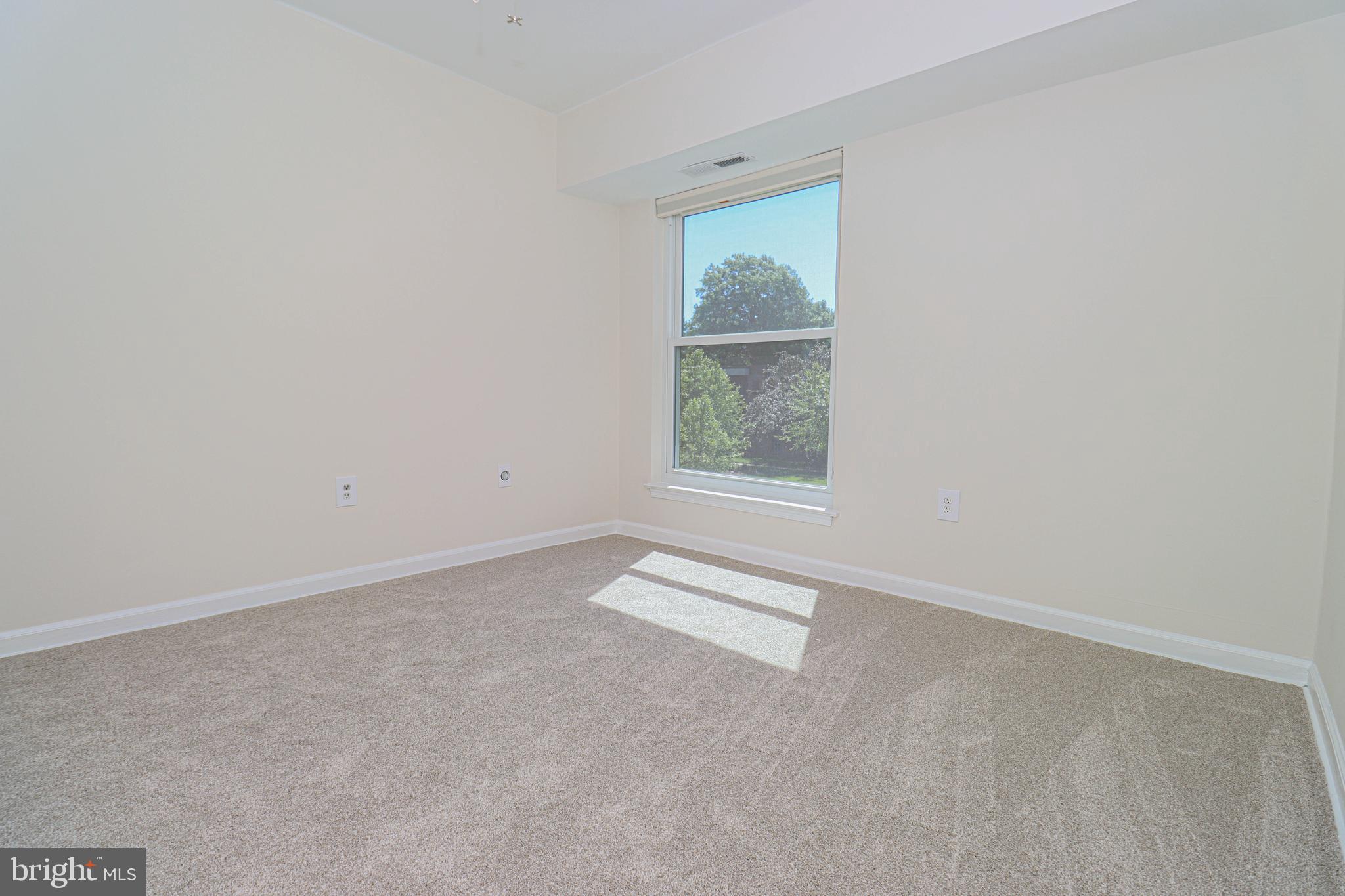140 Georgetown Road, Unit 10 Annapolis, MD 21403 - Photo 31 of 43 Bedroom 2