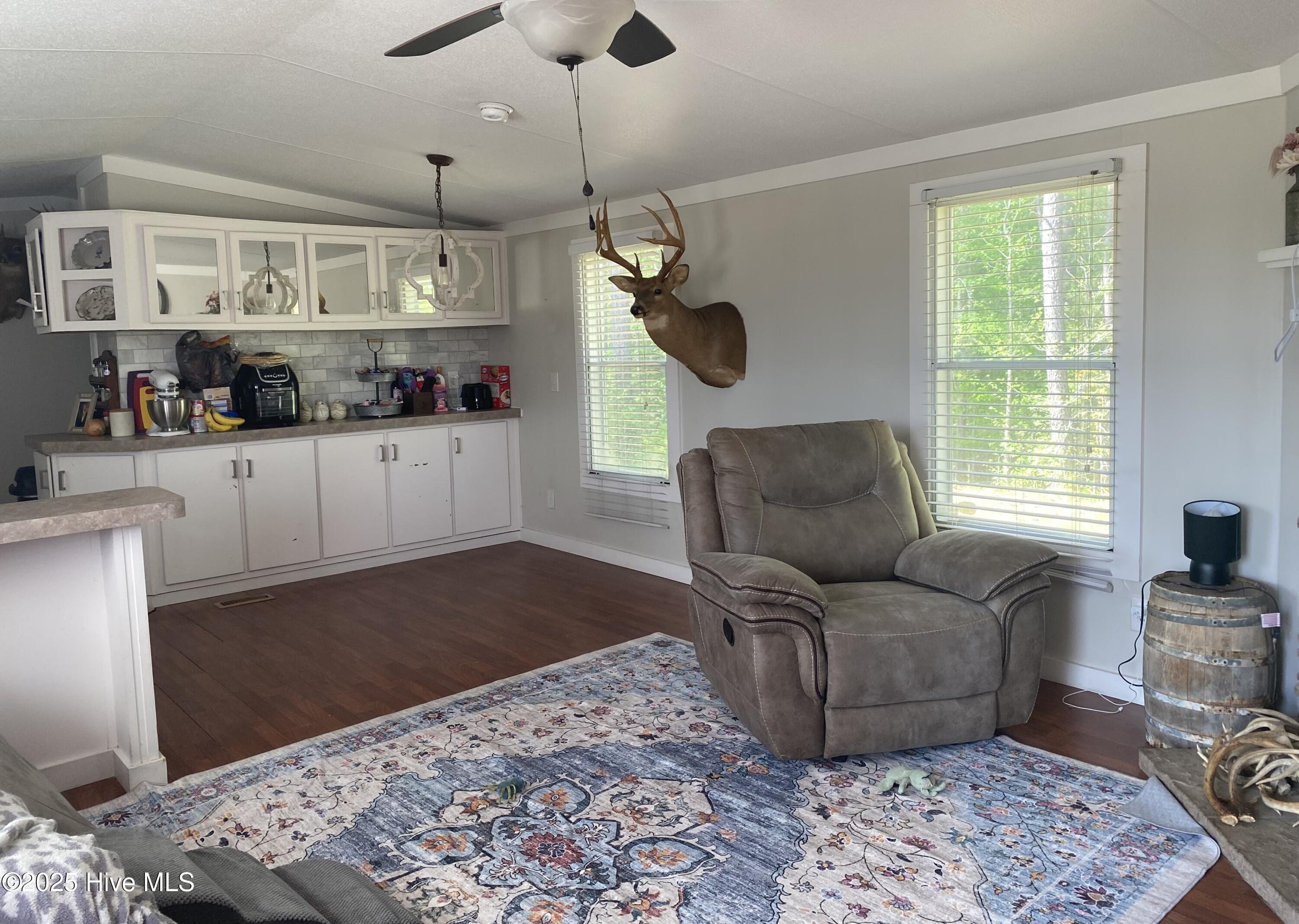 1844 Cool Springs Road Carthage, NC 28327 - Photo 4 of 35 dining room table space