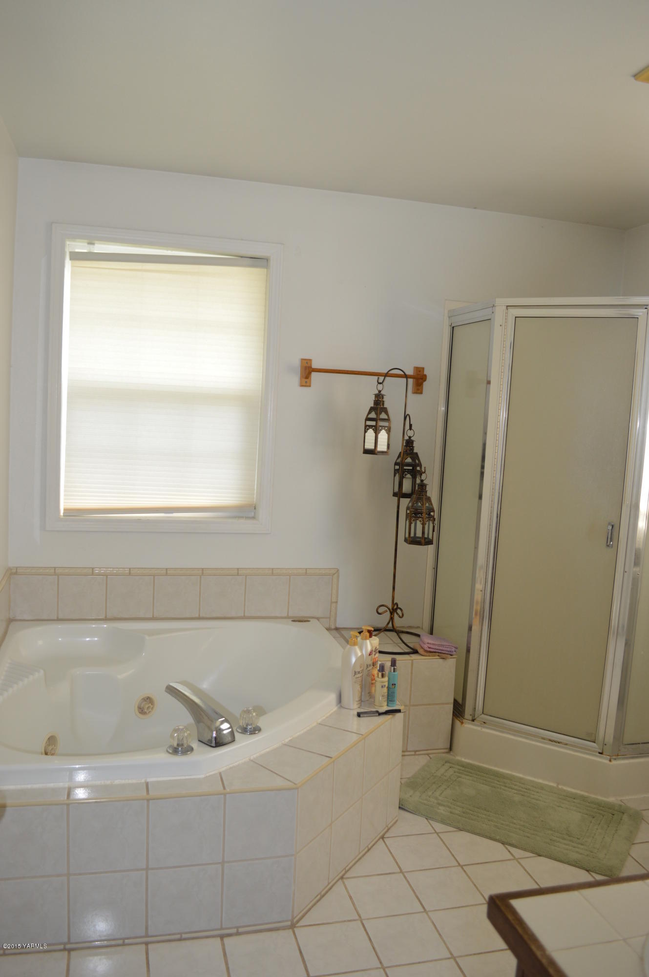 6702 Mieras Road Yakima, WA 98901 - Photo 11 of 19 Master BA