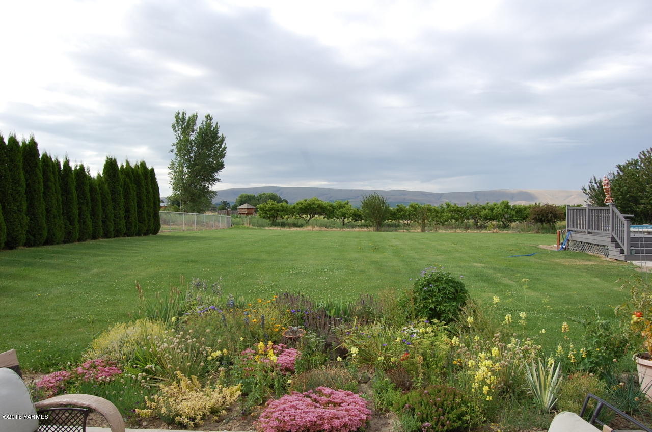 6702 Mieras Road Yakima, WA 98901 - Photo 16 of 19 20120112015641215093000000-o