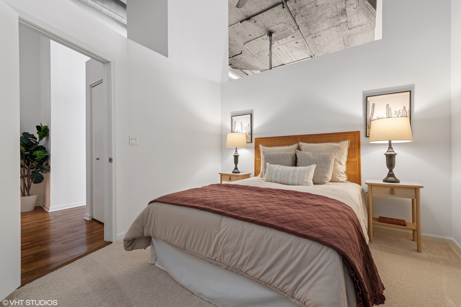 758 North Larrabee Street, Unit 515 Chicago, IL 60654 - Photo 14 of 18