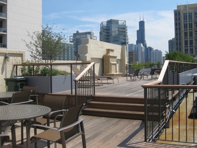 758 North Larrabee Street, Unit 515 Chicago, IL 60654 - Photo 17 of 18