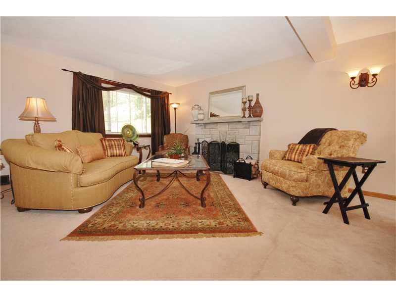 406 Nicholson Road Sewickley, PA 15143 - Photo 4 of 25 Living Room.