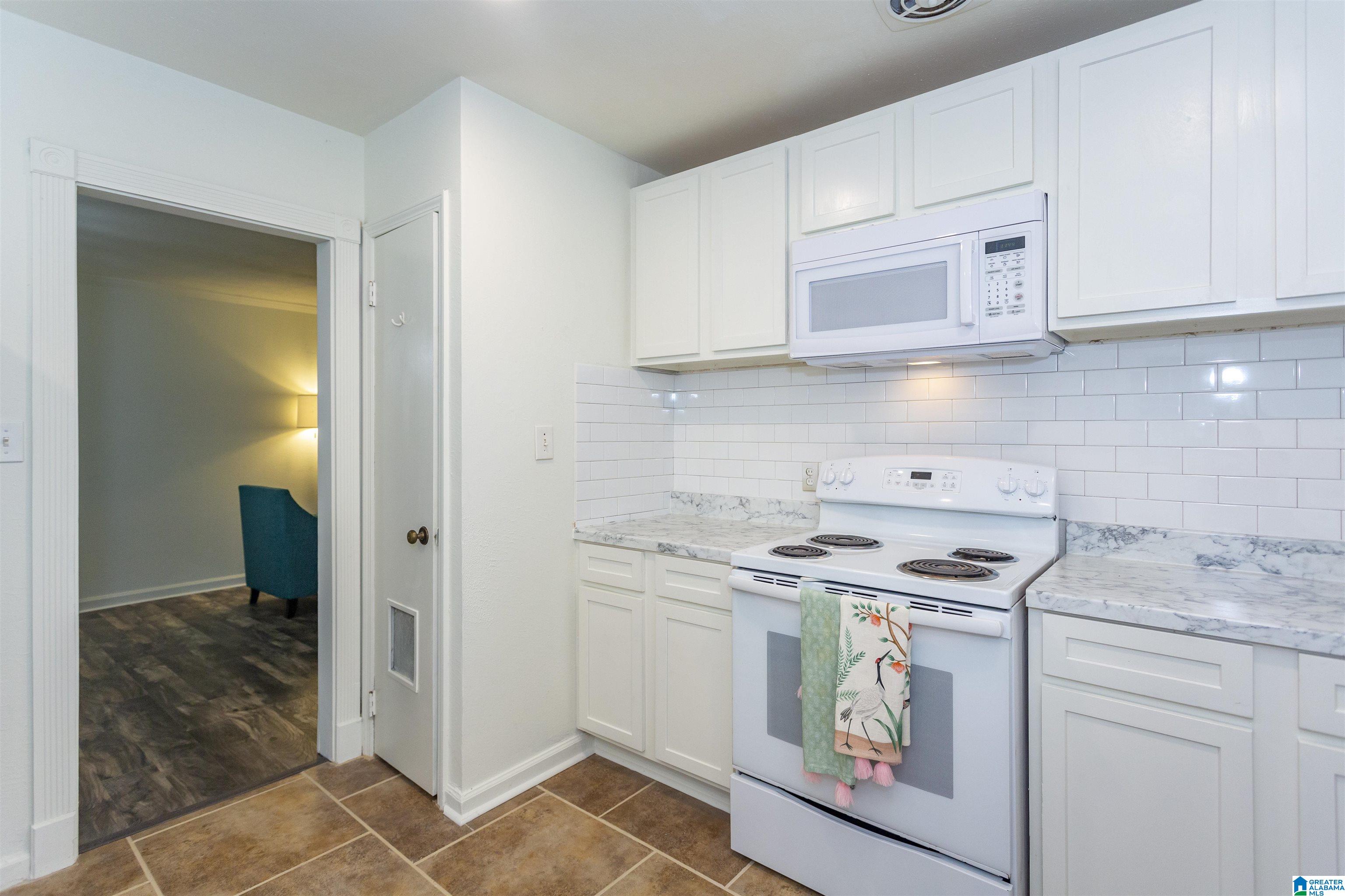 2140 Kelly Lane Birmingham, AL 35216 - Photo 14 of 37