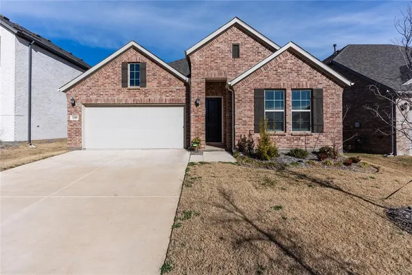 $2,600 | 5200 Woodway Drive, Argyle, TX 76226