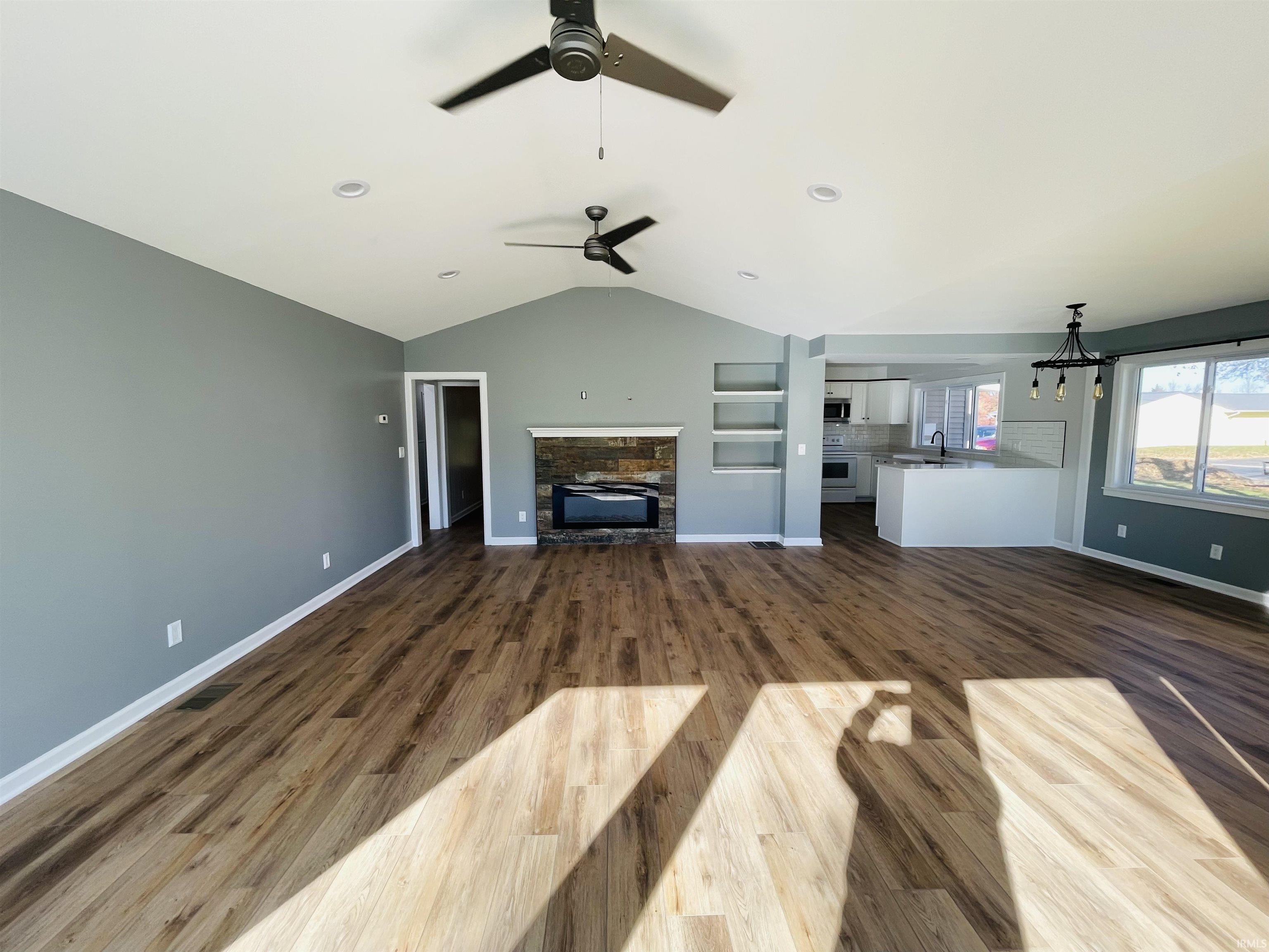 600 West 2nd Street Fairmount, IN 46928 - Photo 12 of 35