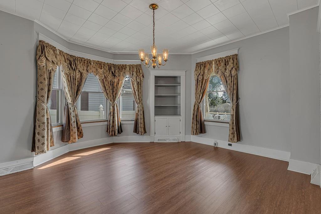 370 Ohio Avenue Rochester, PA 15074 - Photo 11 of 31 Dining room