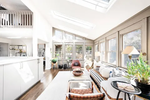 $2,995,000 | 2 Settlers Landing Lane, East Hampton, NY 11937
