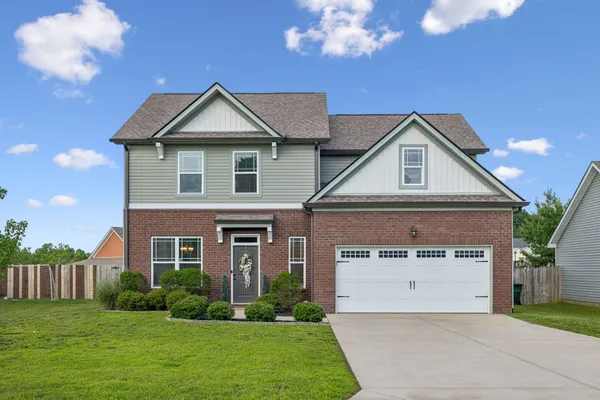 $429,900 | 610 Whirlaway Drive, Burns, TN 37029