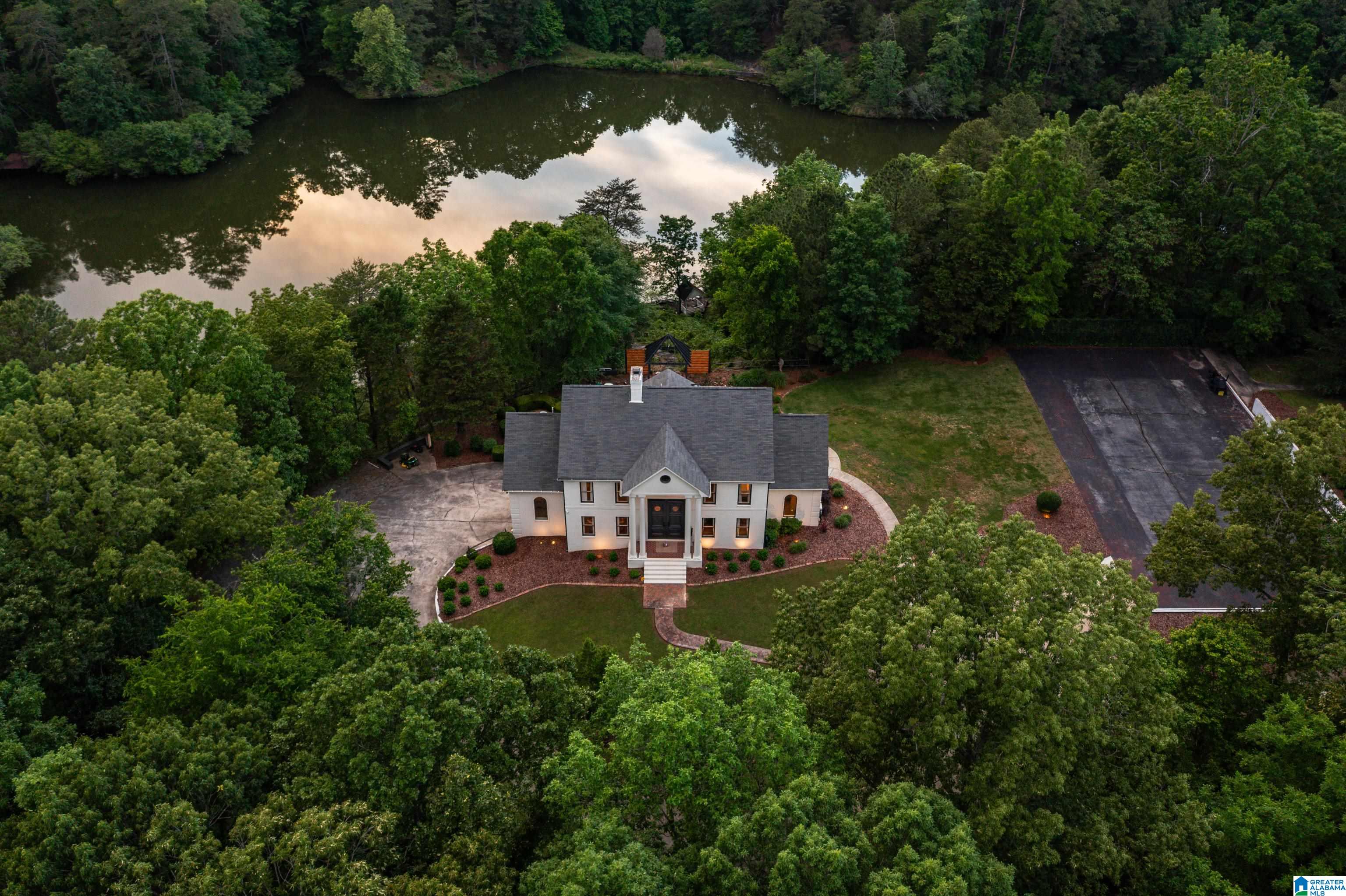 5750 Lake Side Road Leeds, AL 35094 - Photo 2 of 100