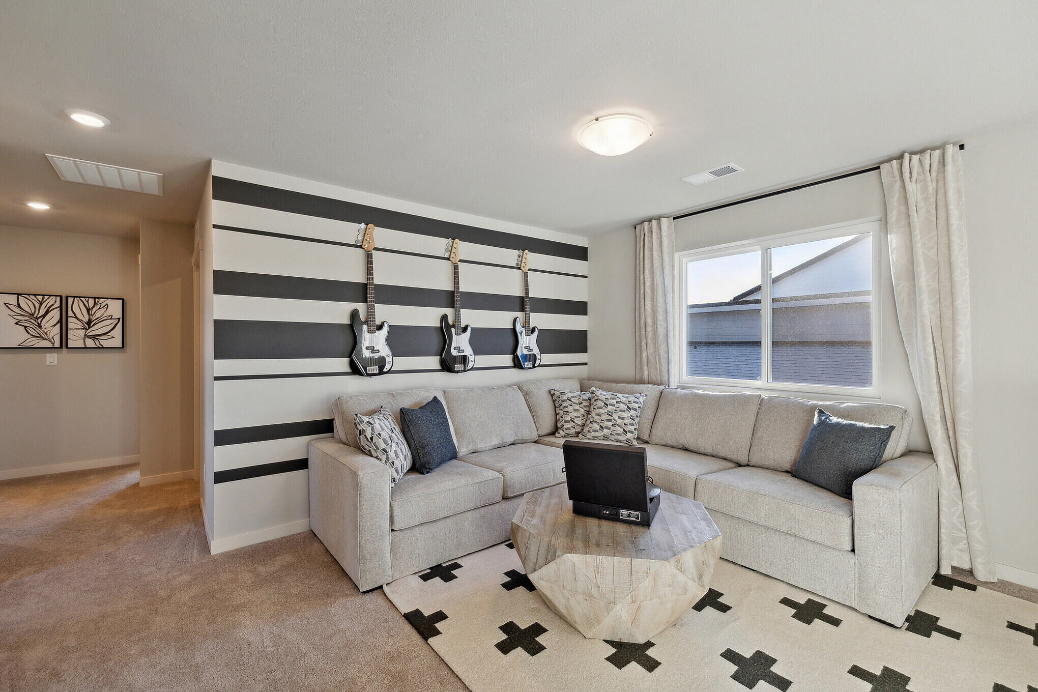 63293 Peale Street Bend, OR 97701 - Photo 16 of 19 POR_Acadia Pointe_Pic_Magnolia_Loft_F2