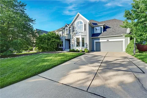 $725,000 | 5412 West 132nd Terrace, Overland Park, KS 66209