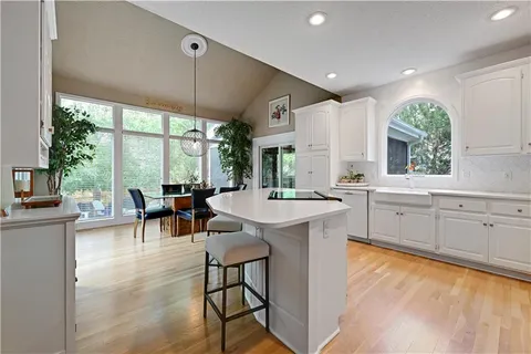 $725,000 | 5412 West 132nd Terrace, Overland Park, KS 66209