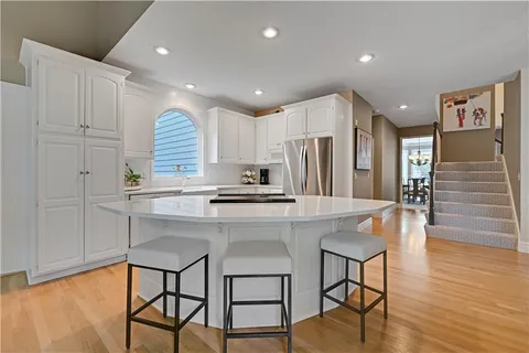 $725,000 | 5412 West 132nd Terrace, Overland Park, KS 66209