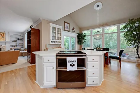 $725,000 | 5412 West 132nd Terrace, Overland Park, KS 66209