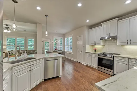 $475,000 | 18535 West Laura Shore Drive, Cypress, TX 77433