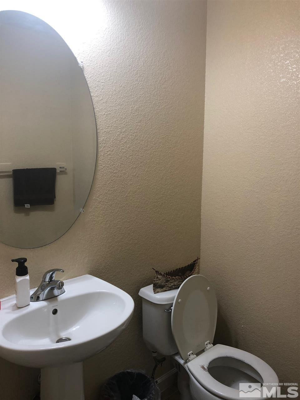 1498 Orca Way Reno, NV 89506 - Photo 10 of 21 Photo 10