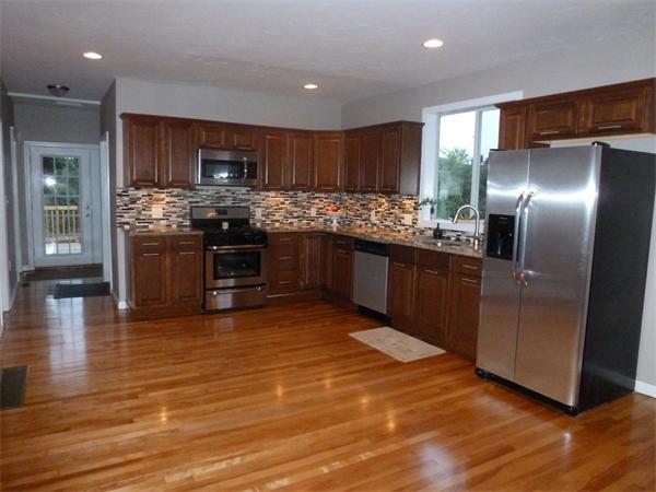 35 Benedict Road Worcester, MA 01604 - Photo 5 of 25 Gallery Image 5