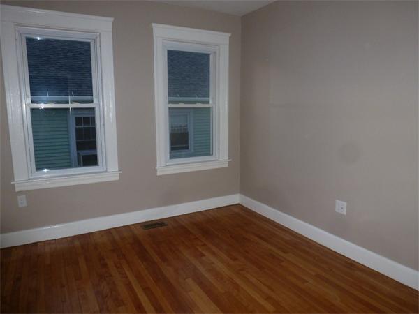 35 Benedict Road Worcester, MA 01604 - Photo 7 of 25 Gallery Image 7
