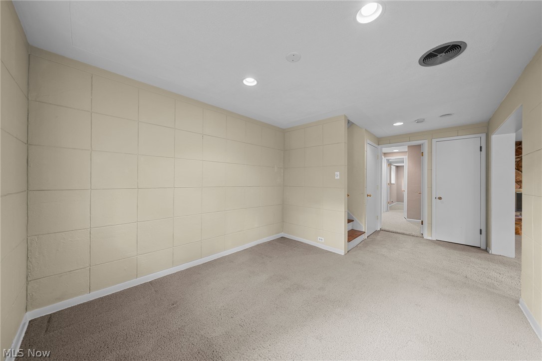 645 Mentor Road Akron, OH 44303 - Photo 33 of 48 Gallery Image 33