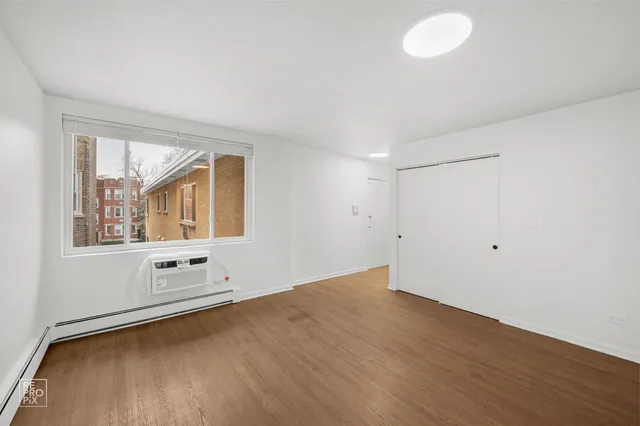 $2,395 | 7357 North Winchester Avenue, Unit GR, Chicago, IL 60626