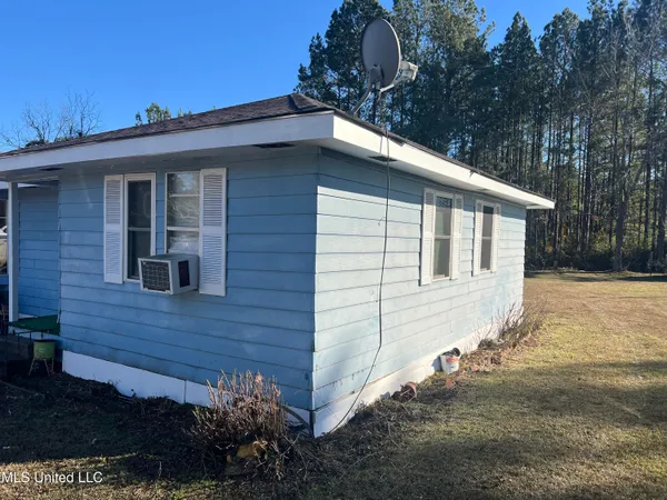 $80,900 | 45 Springhill Church Road, Shubuta, MS 39360