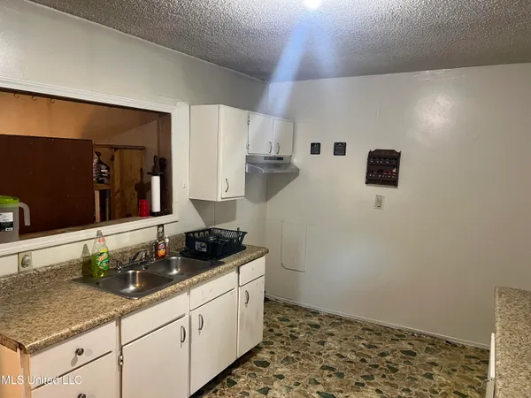 $80,900 | 45 Springhill Church Road, Shubuta, MS 39360