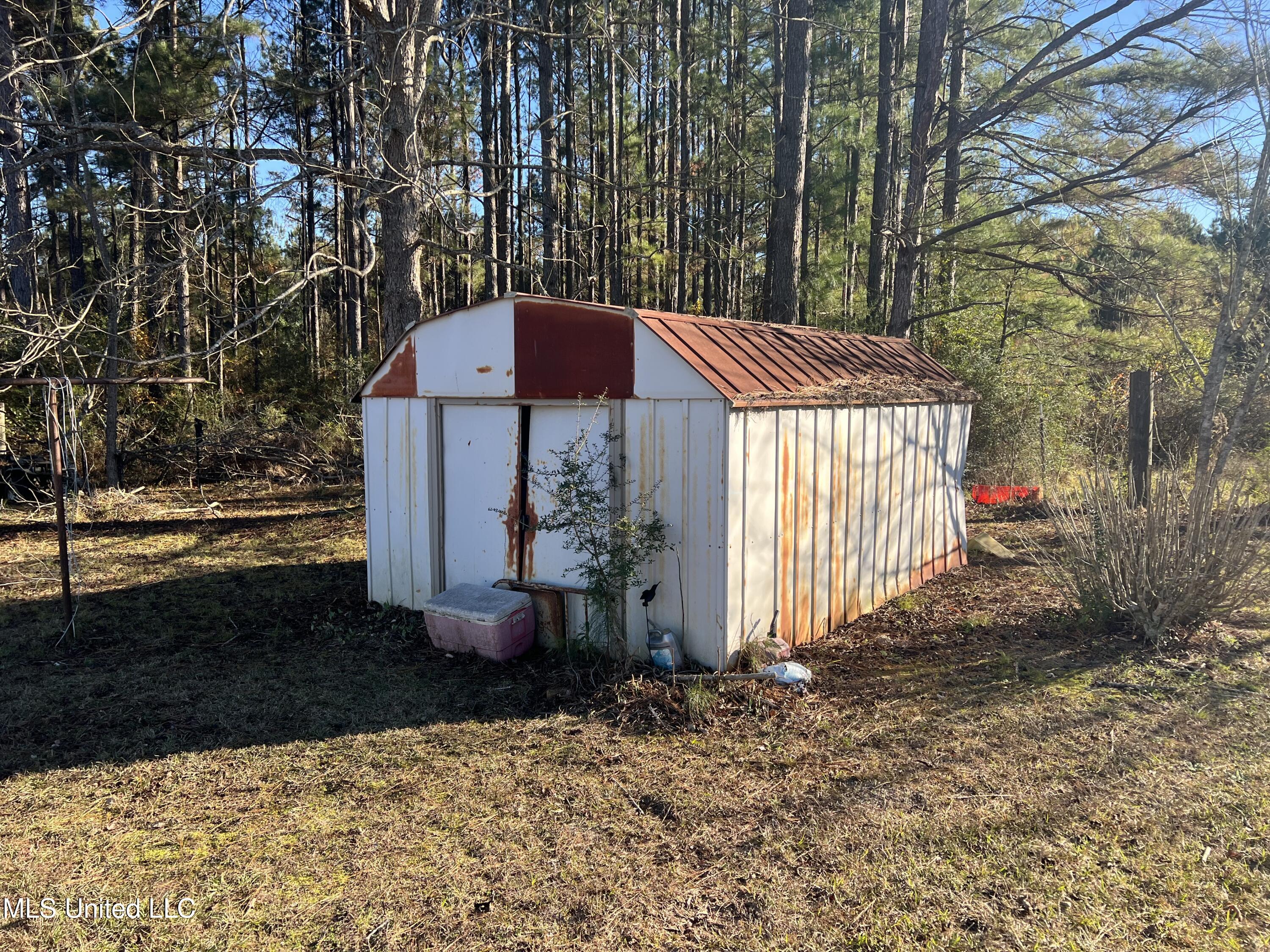 45 Springhill Church Road Shubuta, MS 39360 - Photo 10 of 25 Photo Dec 15 2025, 2 41 34 PM