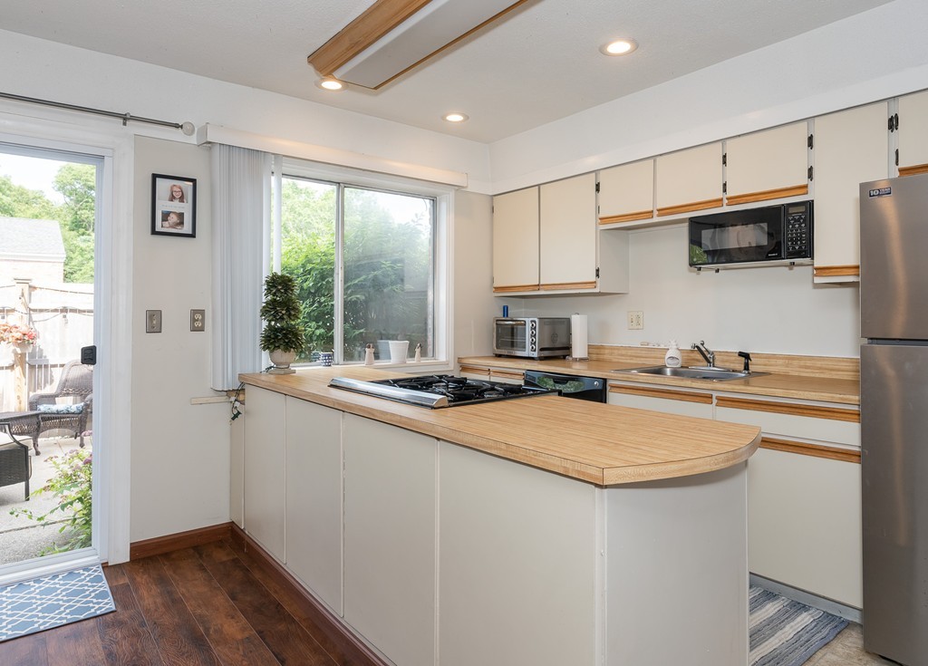 41 Jamestown Drive, Unit 41 Springfield, MA 01108 - Photo 11 of 21