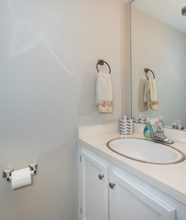 41 Jamestown Drive, Unit 41 Springfield, MA 01108 - Photo 14 of 21