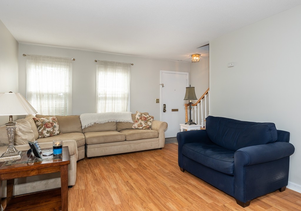 41 Jamestown Drive, Unit 41 Springfield, MA 01108 - Photo 4 of 21