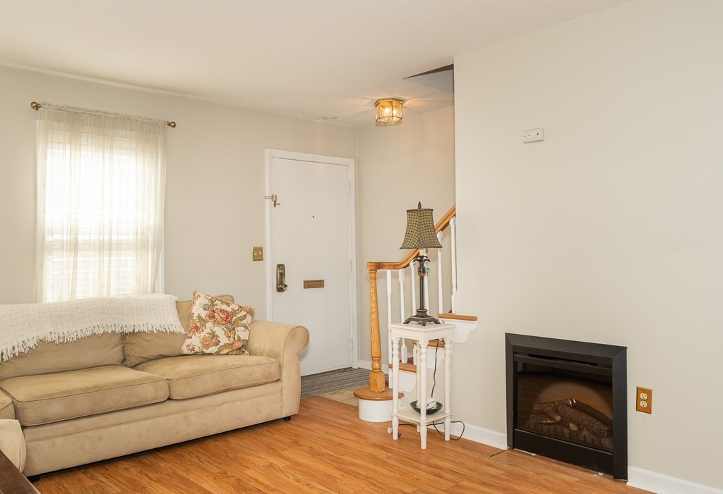 41 Jamestown Drive, Unit 41 Springfield, MA 01108 - Photo 5 of 21