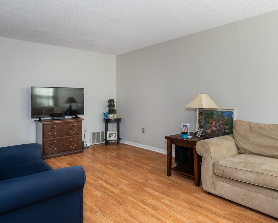 41 Jamestown Drive, Unit 41 Springfield, MA 01108 - Photo 7 of 21