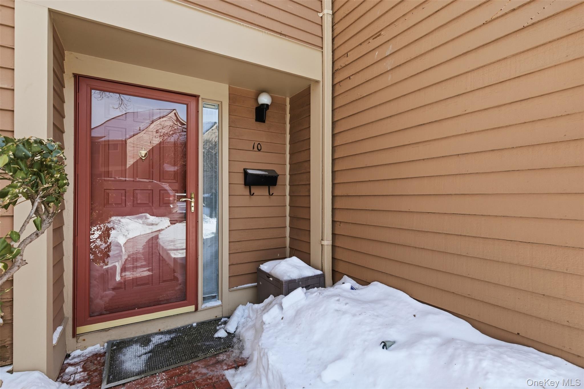 10 Bayberry Lane Rye Brook, NY 10573 - Photo 2 of 44 Front Entrance